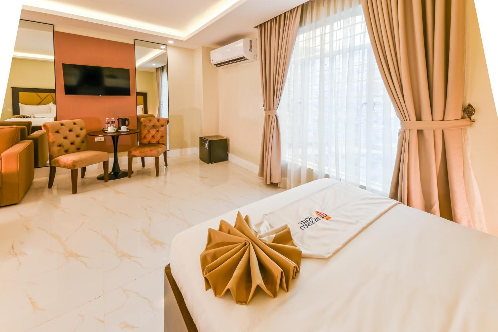 Monaco Hotel Taytay  Bagian luar foto
