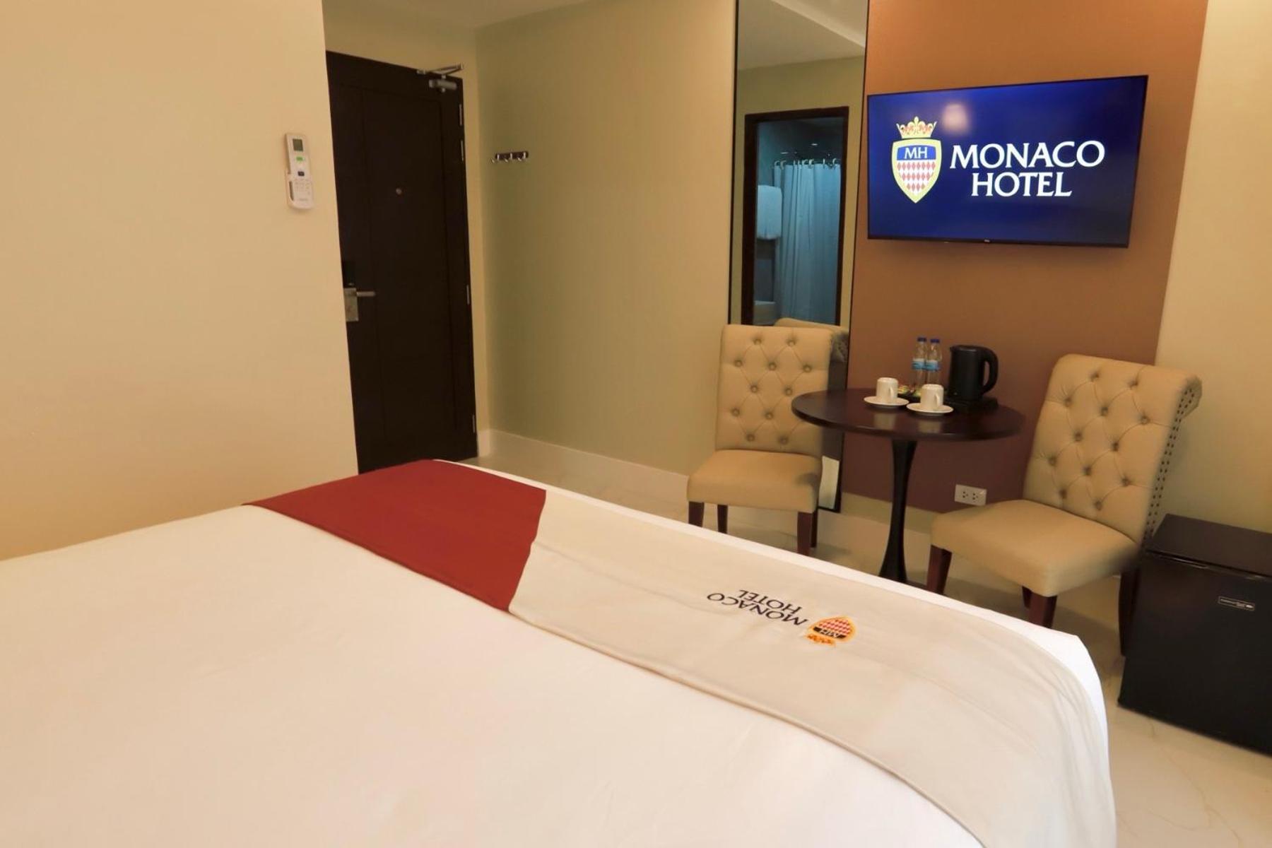 Monaco Hotel Taytay  Bagian luar foto